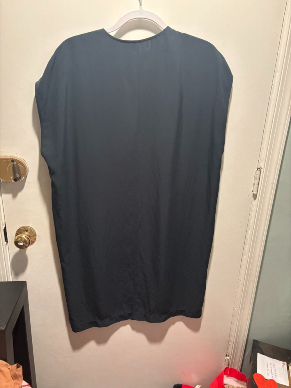 Everlane Women's The Japanese GoWeave V-Neck Cocoon Dress in Green - Picture 4 of 5